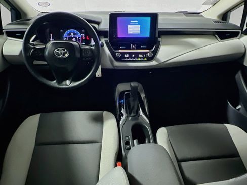 Used 2026 Toyota Corolla LE FWD image 27