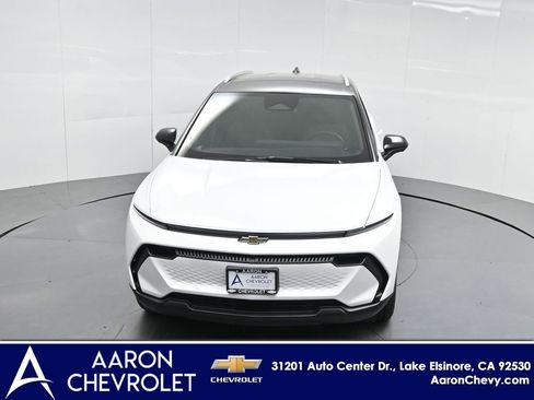 New 2026 Chevrolet Equinox EV LT image 41