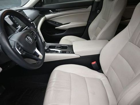 Used 2018 Honda Accord EX-L image 17