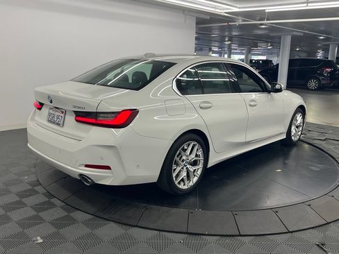 Used 2025 BMW 330i Sedan w/ Parking Assistance Package RWD image 5
