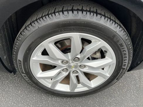 Certified 2018 Chevrolet Impala LT w/ Sunroof and Spoiler Package FWD image 26