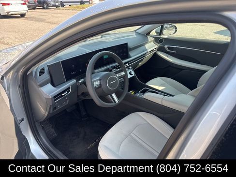 Used 2025 Hyundai Sonata SEL image 11