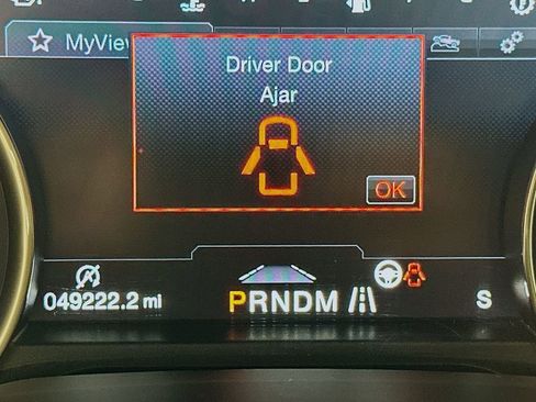 Certified 2018 Ford F150 Raptor w/ Equipment Group 802A Luxury image 26