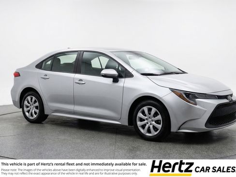 Used 2025 Toyota Corolla LE FWD image 1