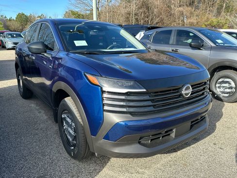 New 2026 Nissan Kicks S image 3