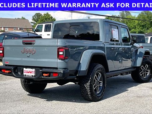 Used 2026 Jeep Gladiator Mojave AWD/4WD image 10