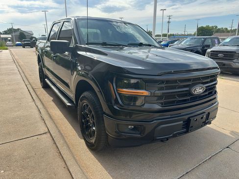 Used 2024 Ford F150 XLT w/ XLT Black Appearance Package AWD/4WD image 9
