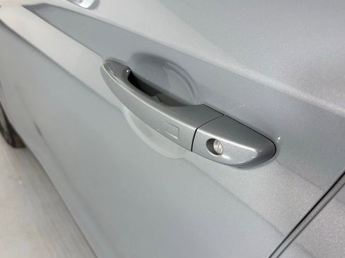 Used 2023 Hyundai Kona SEL image 12