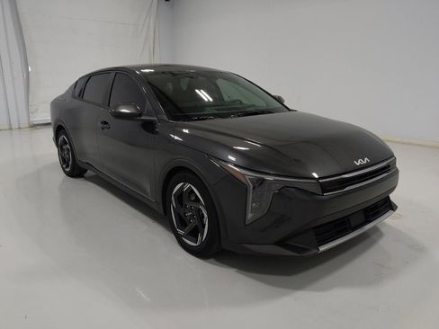 Used 2025 Kia K4 EX image 13
