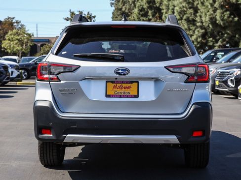 Used 2023 Subaru Outback Limited w/ Tech Package 2 image 10