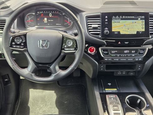 Used 2024 Honda Passport Black Edition image 34