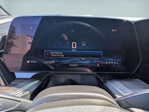 Used 2025 Chevrolet Tahoe Premier w/ Sun And Tow Package AWD/4WD image 17