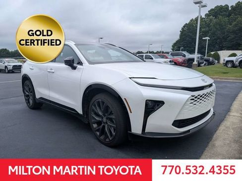 Certified 2025 Toyota Crown Signia w/ Advanced Technology Package AWD/4WD image 2