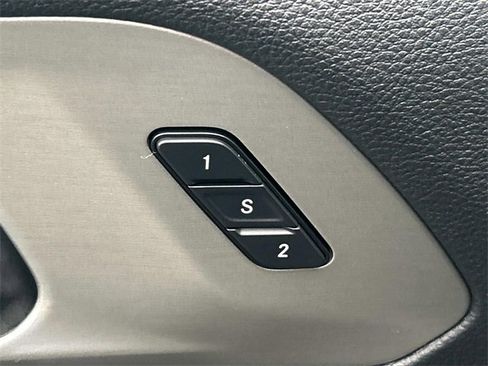 Used 2020 Chrysler Pacifica Touring-L w/ Advanced Safetytec Group image 24