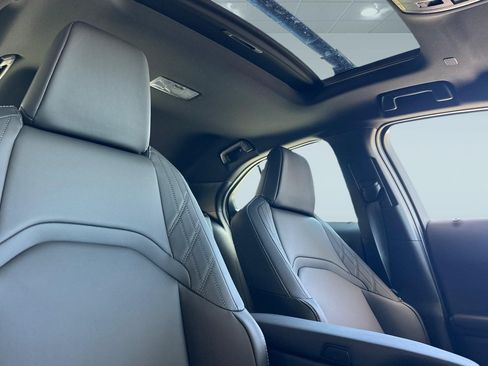 New 2026 Lexus UX 300h FWD image 23