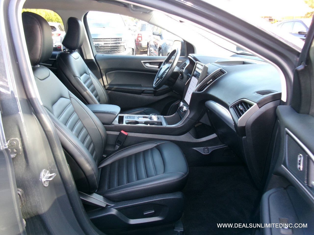 Used 2021 Ford Edge SEL AWD/4WD image 23
