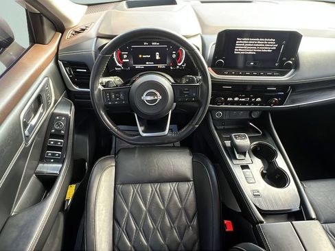 Used 2023 Nissan Rogue Platinum w/ Platinum Premium Package FWD image 12