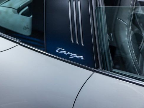 Certified 2022 Porsche 911 Targa 4S w/ Premium Package image 17