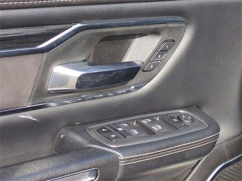 Used 2024 RAM 1500 Laramie image 13
