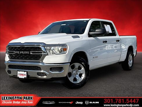 Used 2023 RAM 1500 Big Horn AWD/4WD image 3