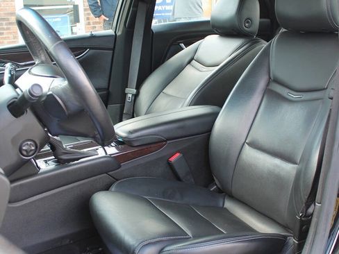 Used 2017 Cadillac XTS Luxury image 13