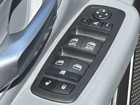 Used 2023 RAM 1500 Big Horn AWD/4WD image 13