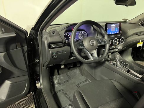 Used 2025 Nissan Sentra SV w/ Trunk Package FWD image 20