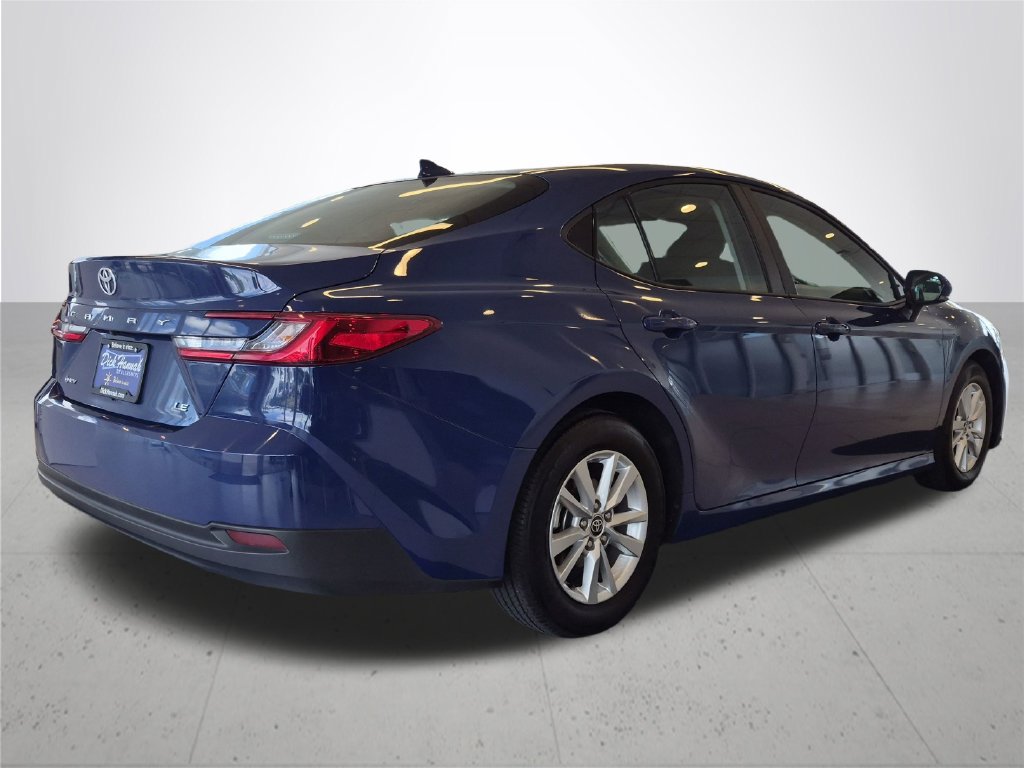 Used 2025 Toyota Camry LE FWD image 7