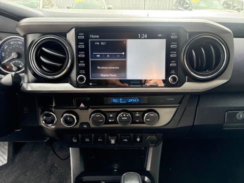 Used 2021 Toyota Tacoma TRD Off-Road w/ Advanced Technology Package image 17