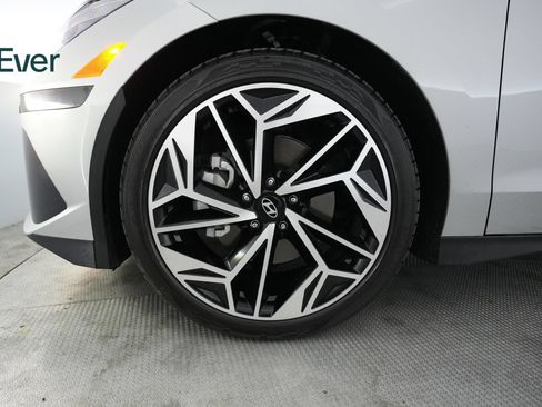 Used 2024 Hyundai Ioniq 6 SEL RWD image 19