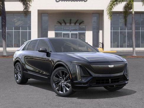 New 2026 Cadillac Lyriq Signature Sport AWD/4WD image 7