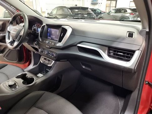 Certified 2024 GMC Terrain SLE w/ Driver Convenience Package image 32