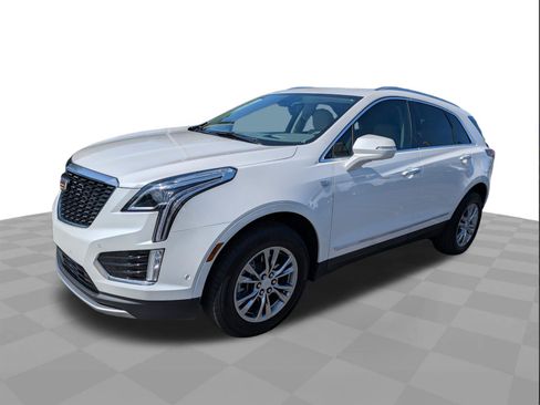Used 2023 Cadillac XT5 Premium Luxury w/ Technology Package FWD image 8