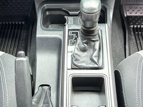 Used 2020 Toyota Tacoma TRD Sport w/ Technology Package AWD/4WD image 34
