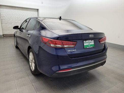 Used 2018 Kia Optima S w/ Panoramic Sunroof Package FWD image 5