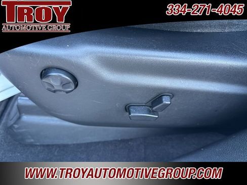 Used 2018 Jeep Grand Cherokee Limited w/ Luxury Group II image 18