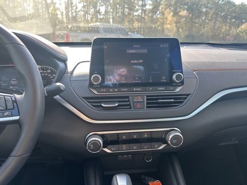 Used 2020 Nissan Altima 2.5 SR image 15