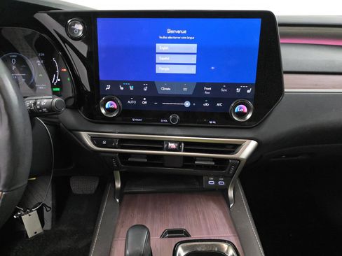 Used 2023 Lexus RX 350 RX 350h Premium Plus image 11