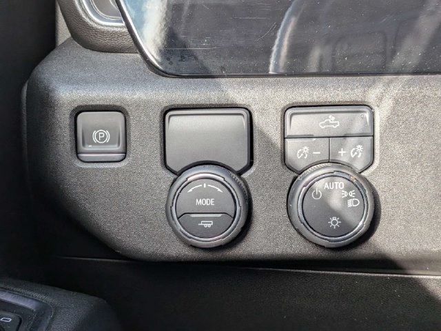 Used 2025 Chevrolet Silverado 1500 LT RWD image 21