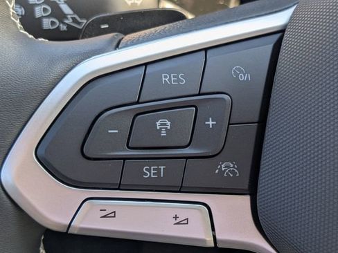 New 2026 Volkswagen Atlas SE image 24