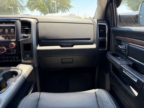 Used 2018 RAM 2500 Laramie w/ Sport Appearance Group AWD/4WD image 8