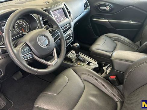 Used 2021 Jeep Cherokee Latitude Lux FWD image 10