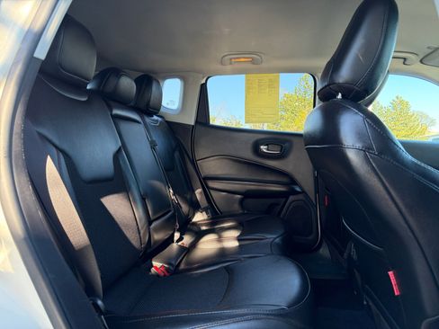 Used 2020 Jeep Compass Trailhawk AWD/4WD image 27