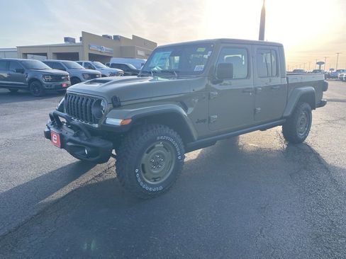 New 2026 Jeep Gladiator Sport AWD/4WD image 3