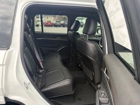 New 2026 Jeep Grand Cherokee Limited image 31