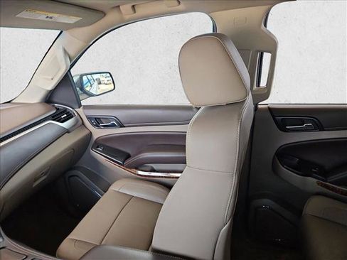 Used 2016 Chevrolet Tahoe LTZ AWD/4WD image 5