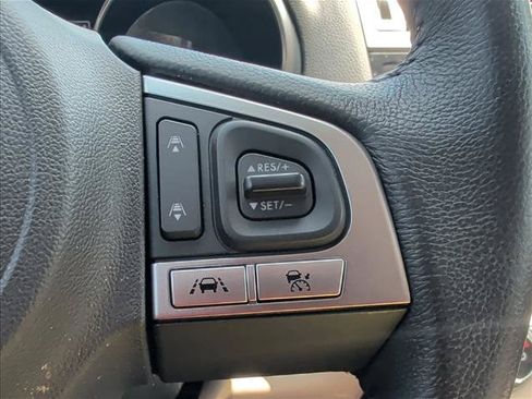 Used 2017 Subaru Legacy 2.5i Limited AWD/4WD image 14
