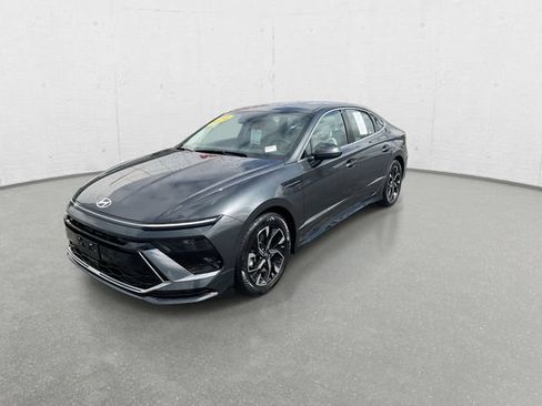 Used 2024 Hyundai Sonata SEL FWD image 4