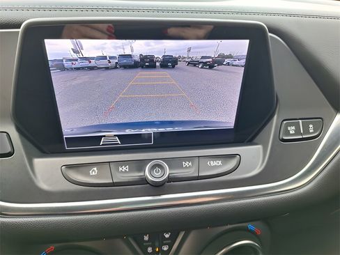 Used 2022 Chevrolet Blazer LT image 21