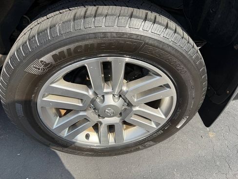 Used 2012 Toyota 4Runner Limited AWD/4WD image 98